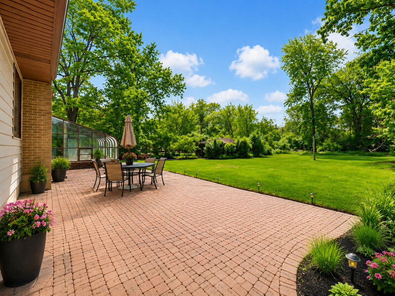 1509 W Schaumburg Road Streamwood IL 60107