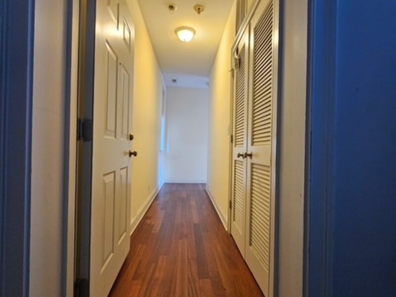 2113 W Gladys Avenue Chicago IL 60612