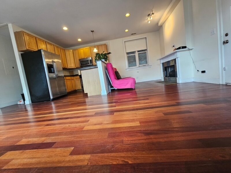 2113 W Gladys Avenue Chicago IL 60612