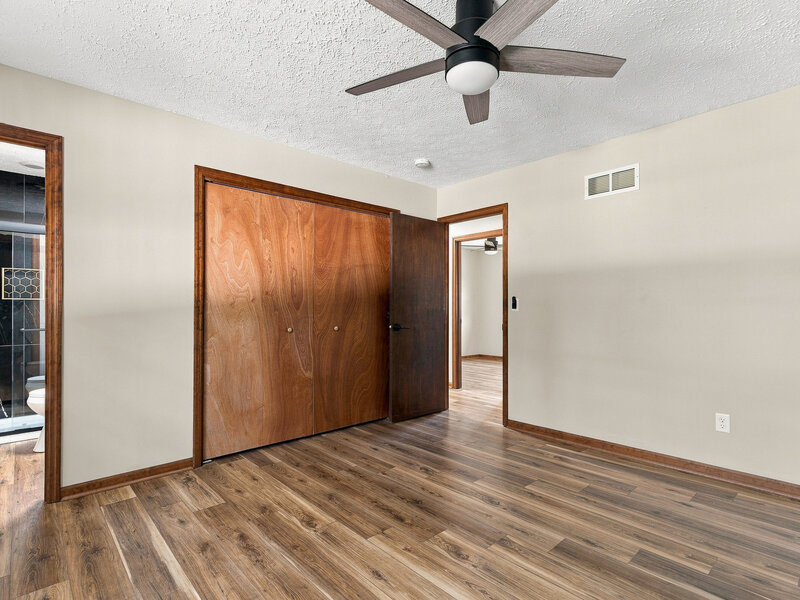 1955 Danbury Drive Bettendorf IA 52722
