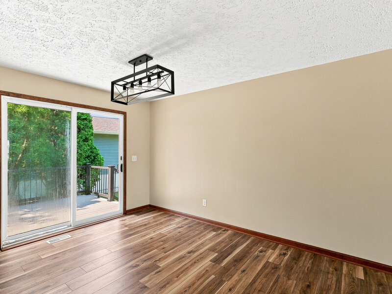 1955 Danbury Drive Bettendorf IA 52722