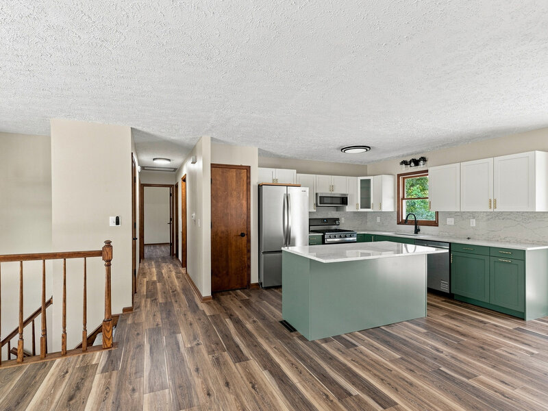1955 Danbury Drive Bettendorf IA 52722
