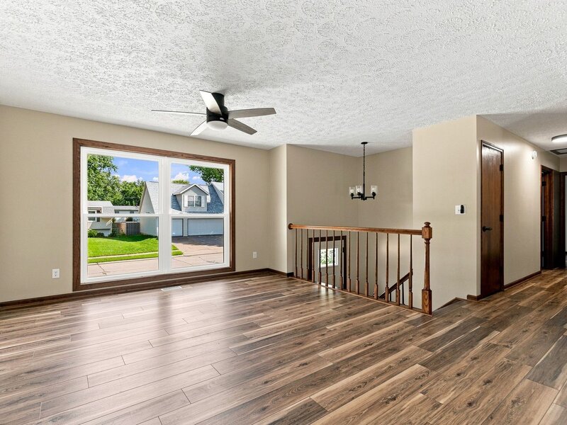 1955 Danbury Drive Bettendorf IA 52722