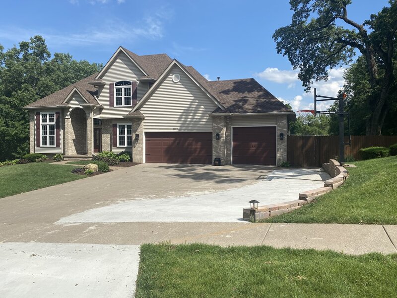 6809 Ridges Court Bettendorf IA 52722