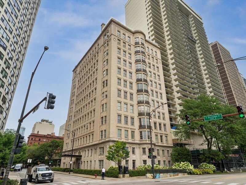 1200 N Lake Shore Drive Chicago IL 60610