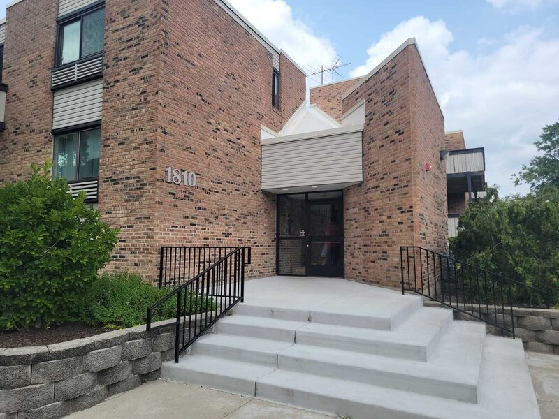 1810 Hemlock Place Schaumburg IL 60173