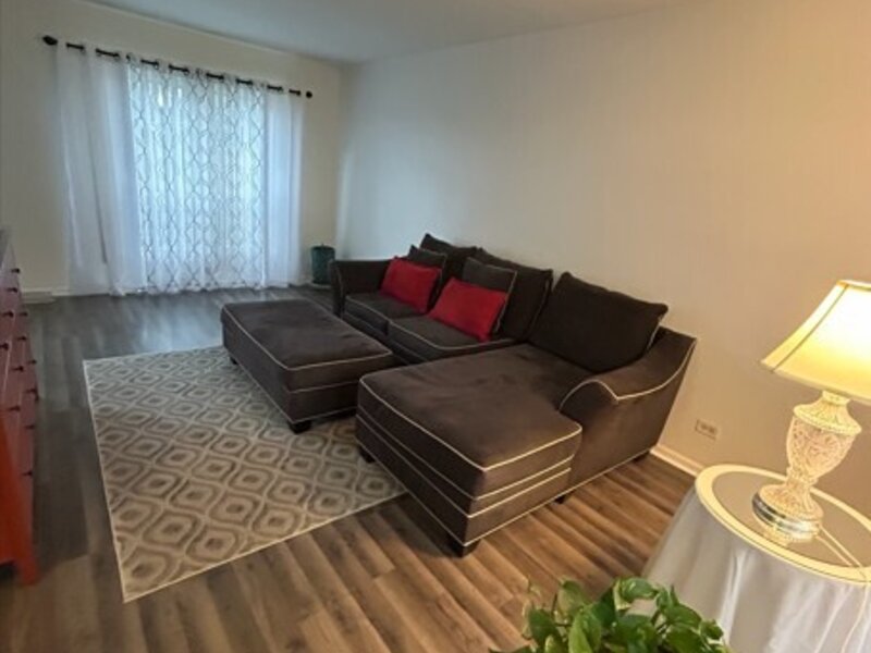1929 Whitingham Lane Hoffman Estates IL 60169