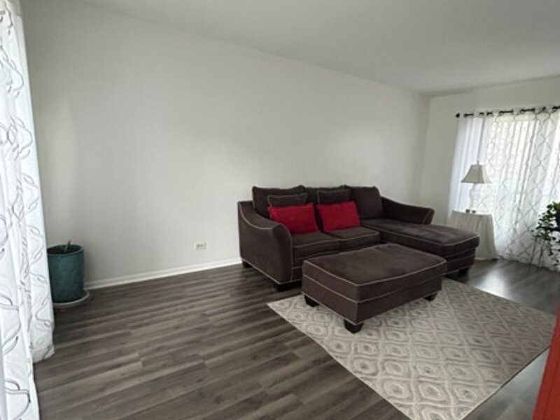 1929 Whitingham Lane Hoffman Estates IL 60169