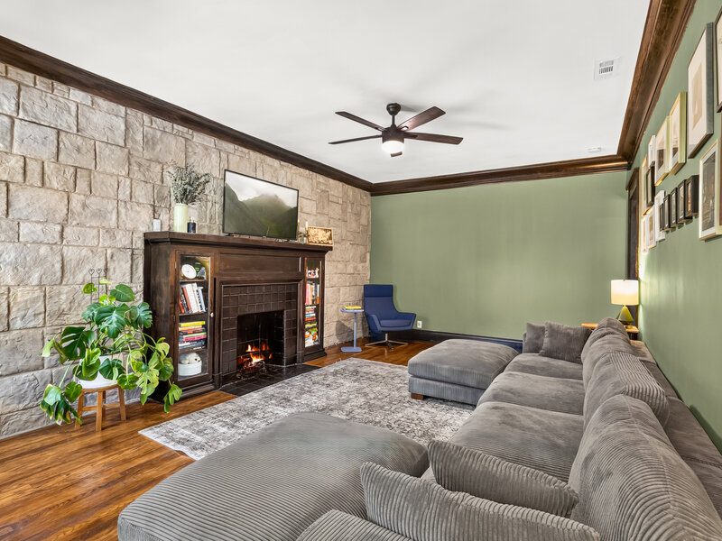 660 E 51st Street Chicago IL 60615
