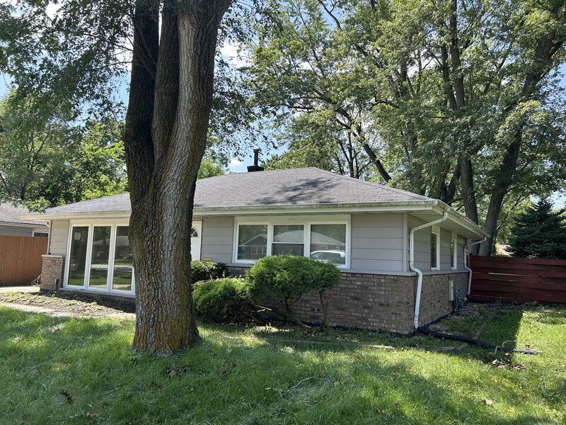 363 Blackhawk Drive Park Forest IL 60466