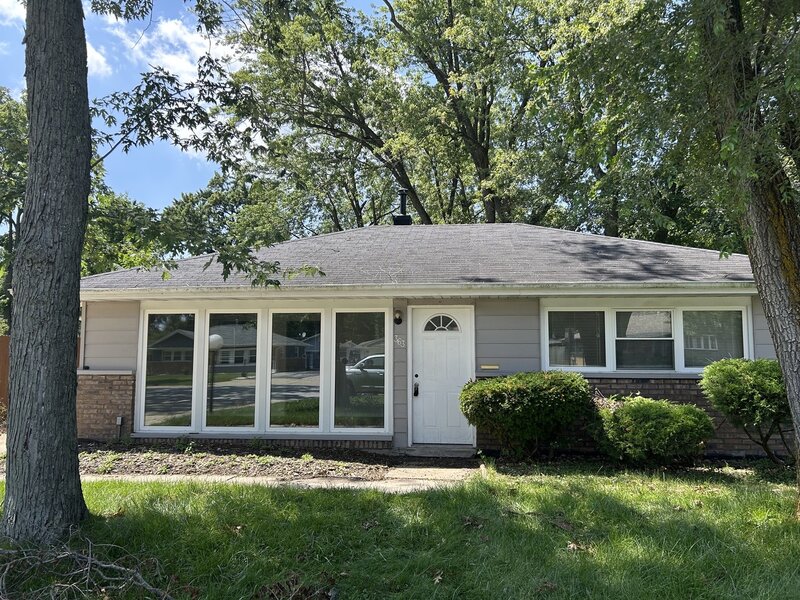 363 Blackhawk Drive Park Forest IL 60466