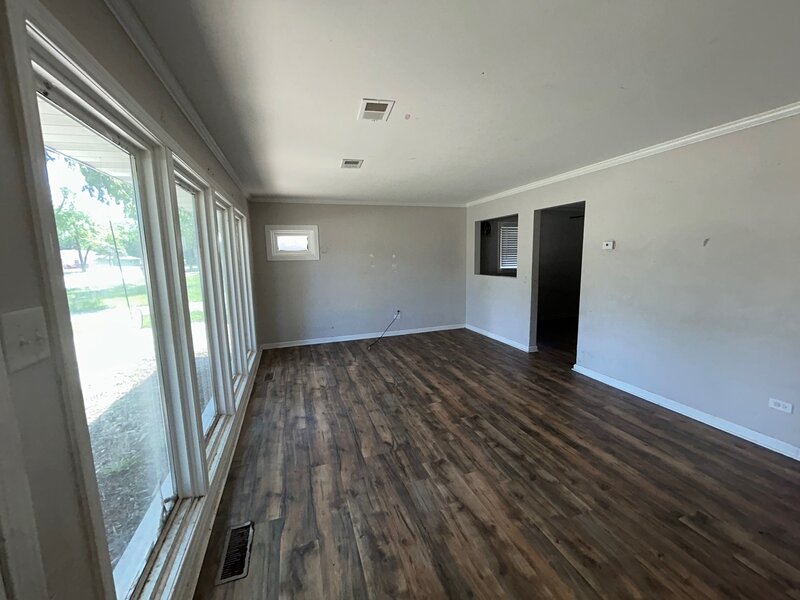 363 Blackhawk Drive Park Forest IL 60466