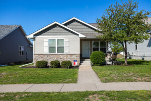 Photo of 6234 Mississippi Avenue Davenport IA 52807