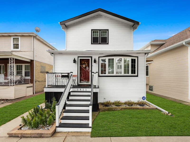 5811 W Patterson Avenue Chicago IL 60634