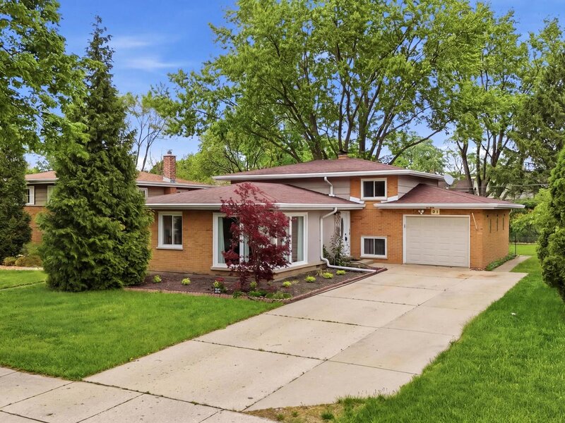5 S Waterman Avenue Arlington Heights IL 60004