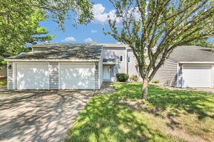 Photo of 1933 Blackthorn Drive Champaign IL 61821