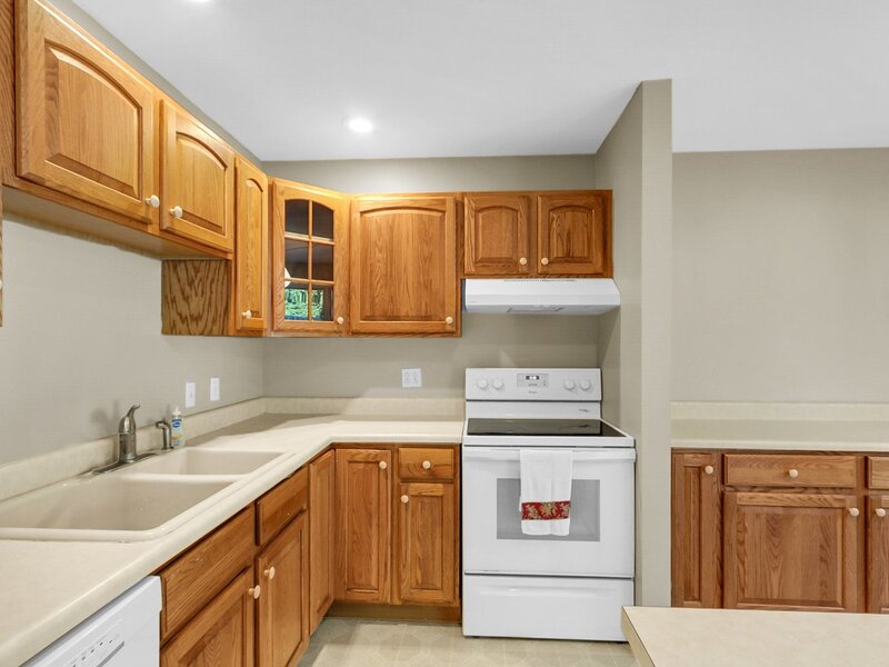1933 Blackthorn Drive Champaign IL 61821