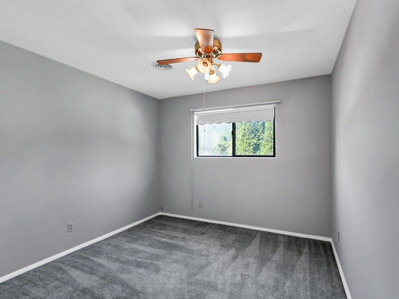 1933 Blackthorn Drive Champaign IL 61821