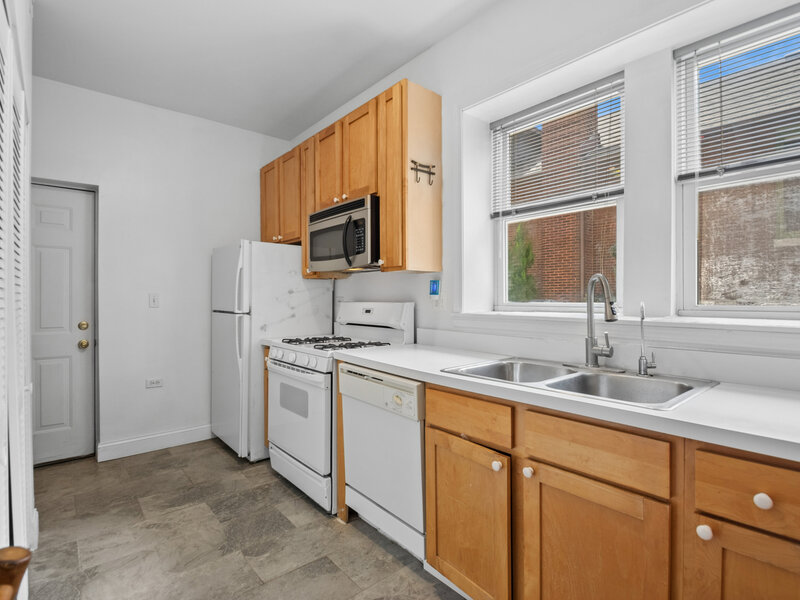 2917 W Leland Avenue Chicago IL 60625