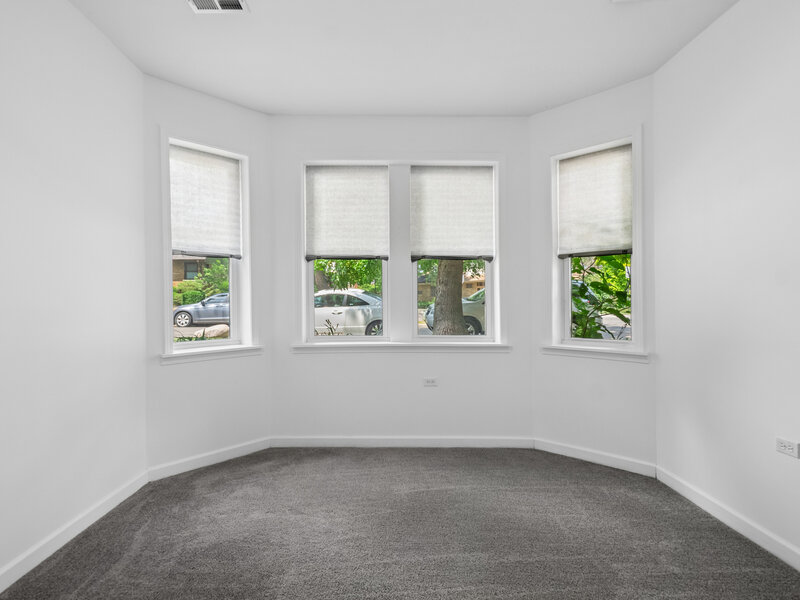 2917 W Leland Avenue Chicago IL 60625