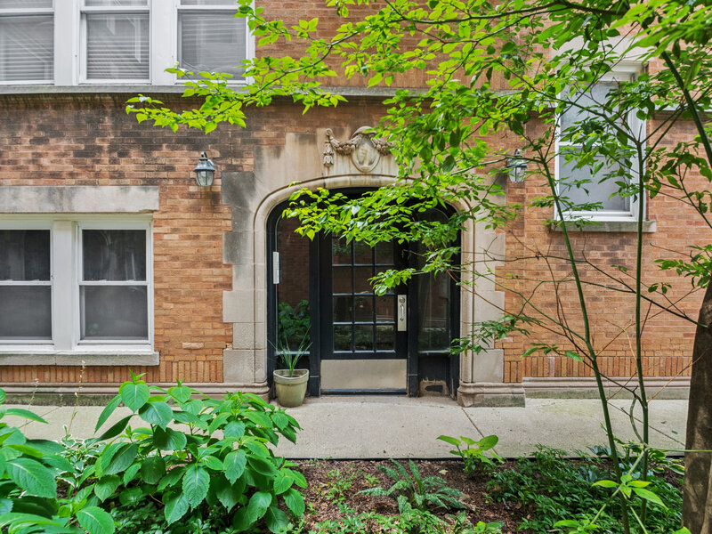 2917 W Leland Avenue Chicago IL 60625