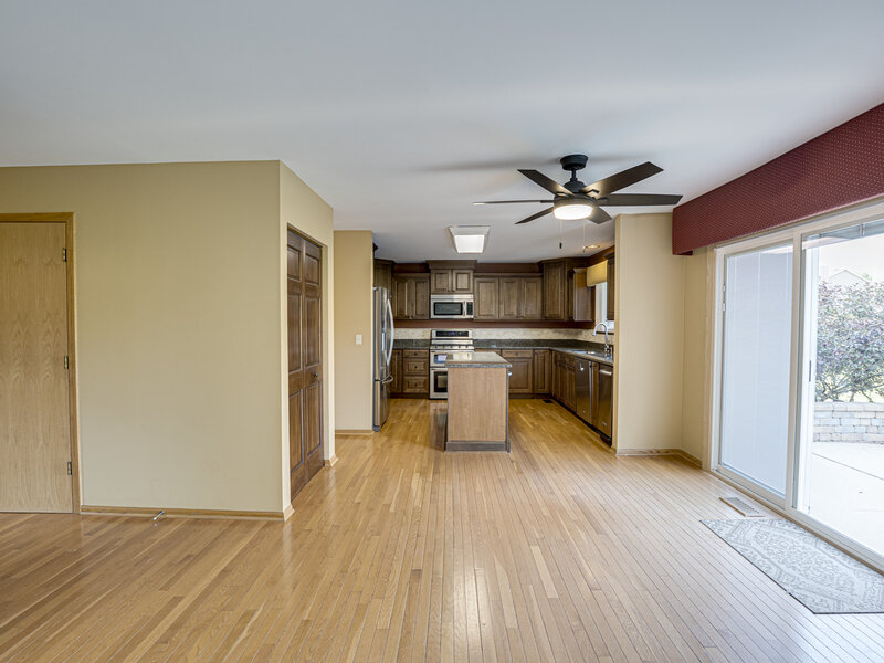 1411 Burnett Drive Aurora IL 60502
