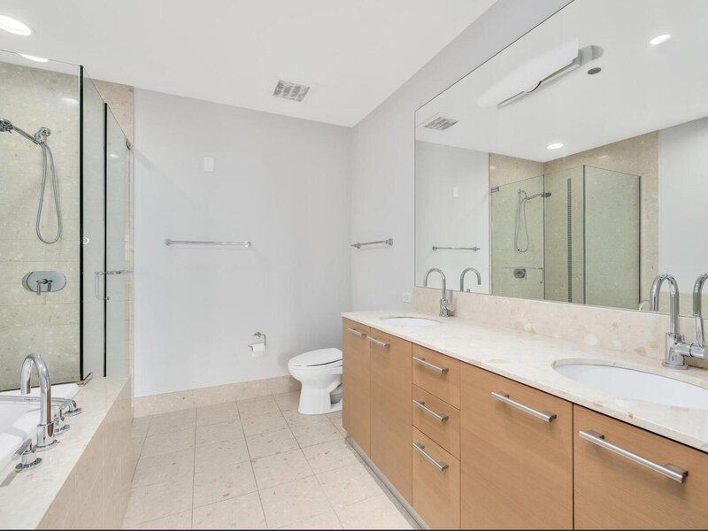 340 E Randolph Street Chicago IL 60601