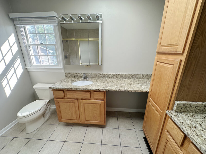 508 W Golf Road Libertyville IL 60048