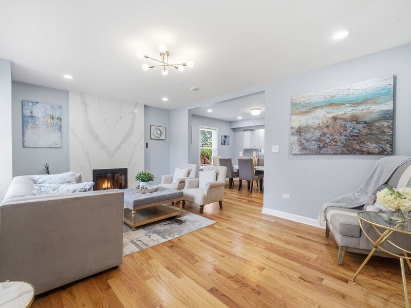 2724 W Jerome Street Chicago IL 60645