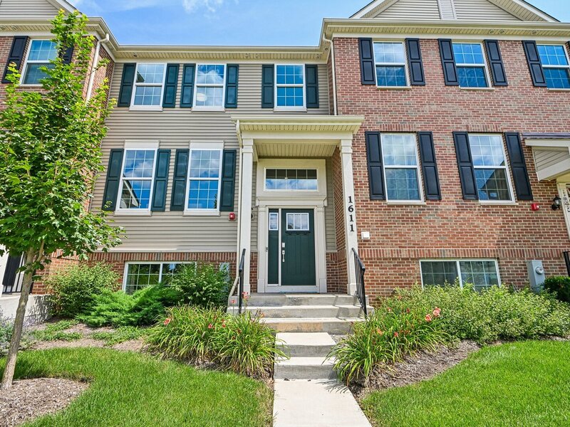 1611 Bentz Way Batavia IL 60510