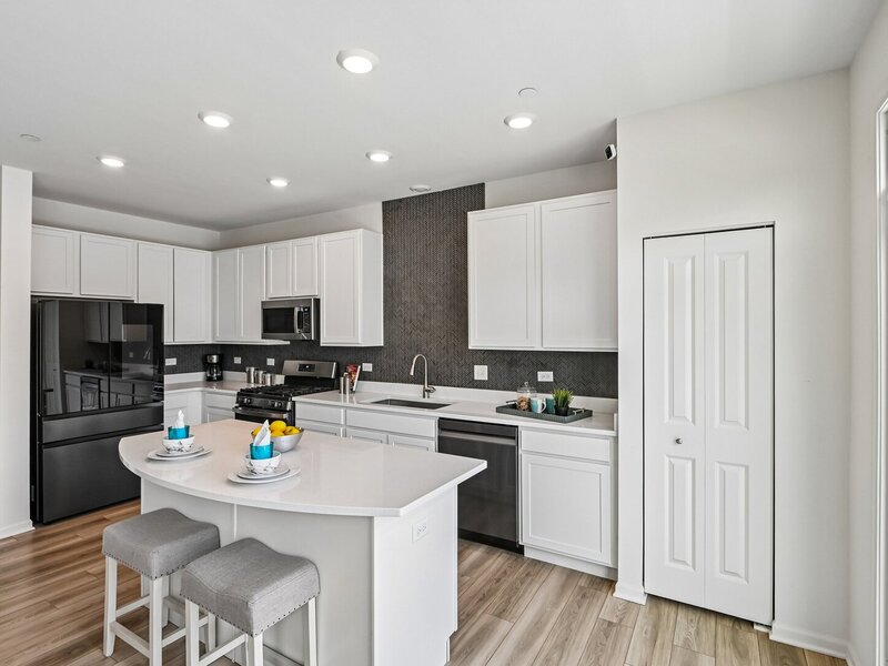 1611 Bentz Way Batavia IL 60510