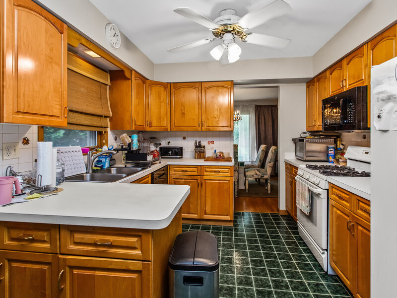 1525 Elm Street Park Ridge IL 60068