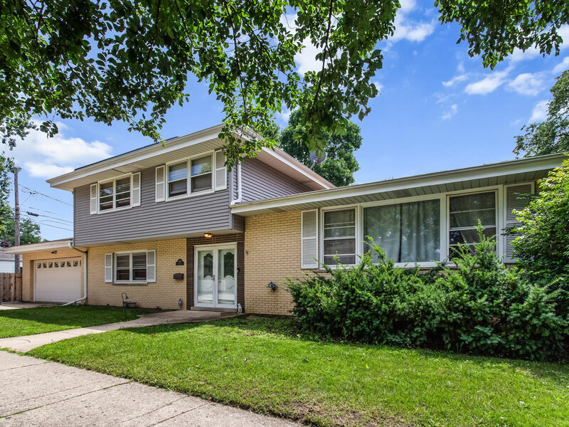 1525 Elm Street Park Ridge IL 60068