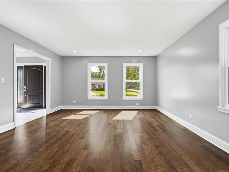 1203 Claridge Drive Libertyville IL 60048