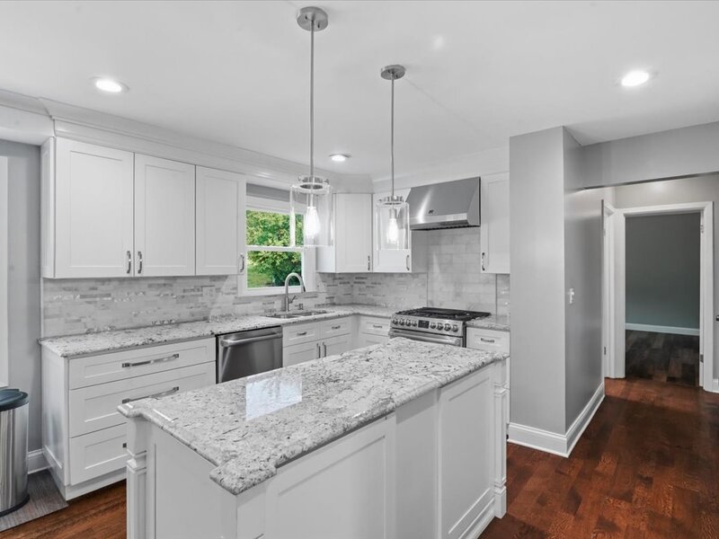 1203 Claridge Drive Libertyville IL 60048