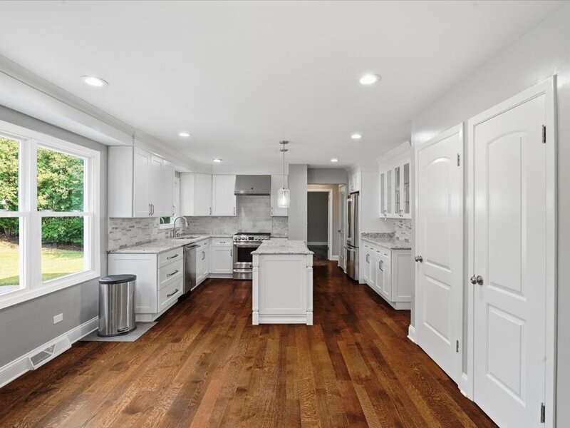 1203 Claridge Drive Libertyville IL 60048