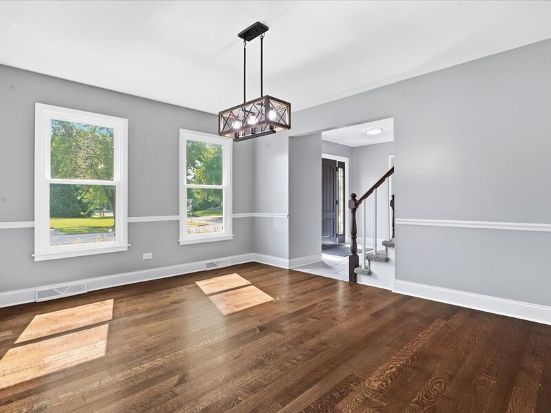 1203 Claridge Drive Libertyville IL 60048