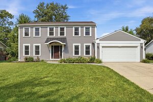 Photo of 1203 Claridge Drive Libertyville IL 60048