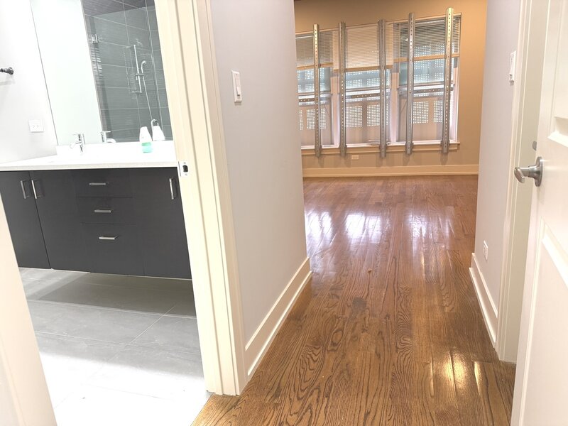 544 E 46th Place Chicago IL 60653