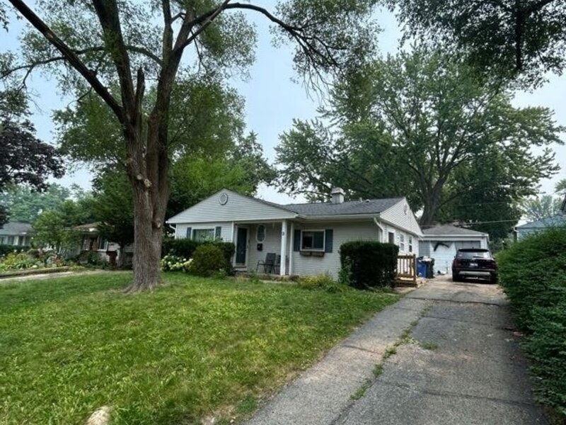 9 Hickory Drive Carpentersville IL 60110