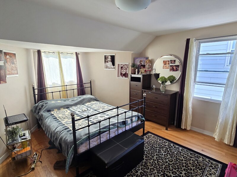 8751 S Sacramento Avenue Evergreen Park IL 60805