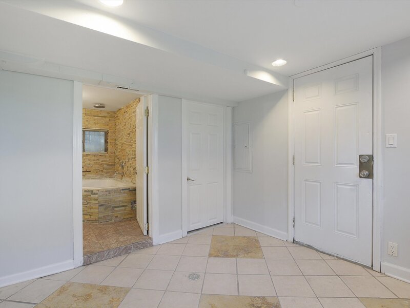 946 N Homan Avenue Chicago IL 60651