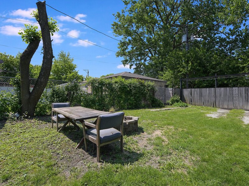 946 N Homan Avenue Chicago IL 60651