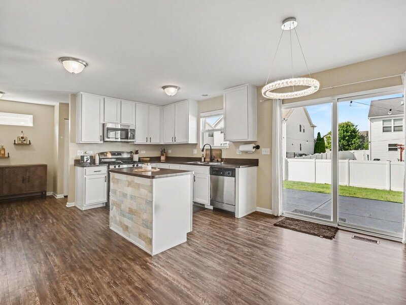 6617 Eich Drive Joliet IL 60431
