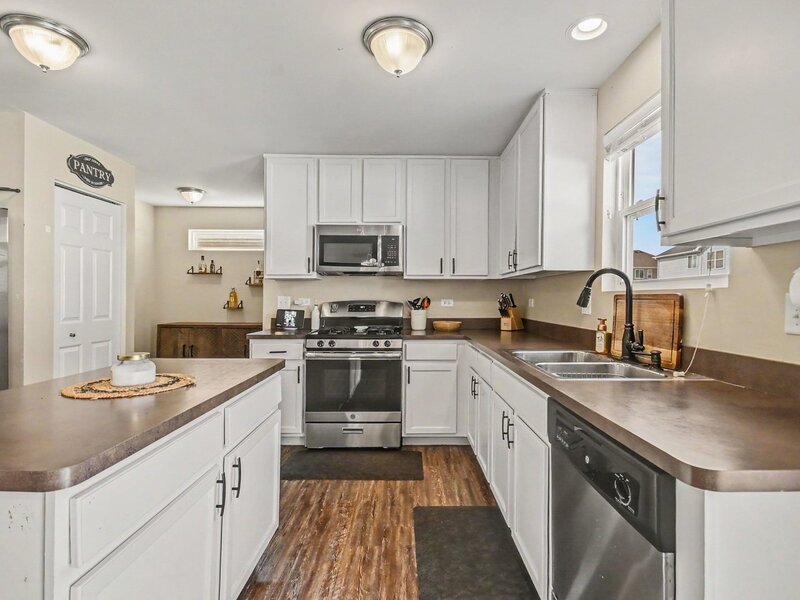 6617 Eich Drive Joliet IL 60431