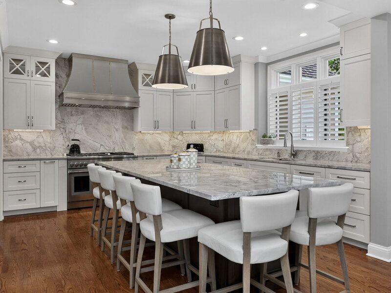 2439 Fawn Lake Circle Naperville IL 60564