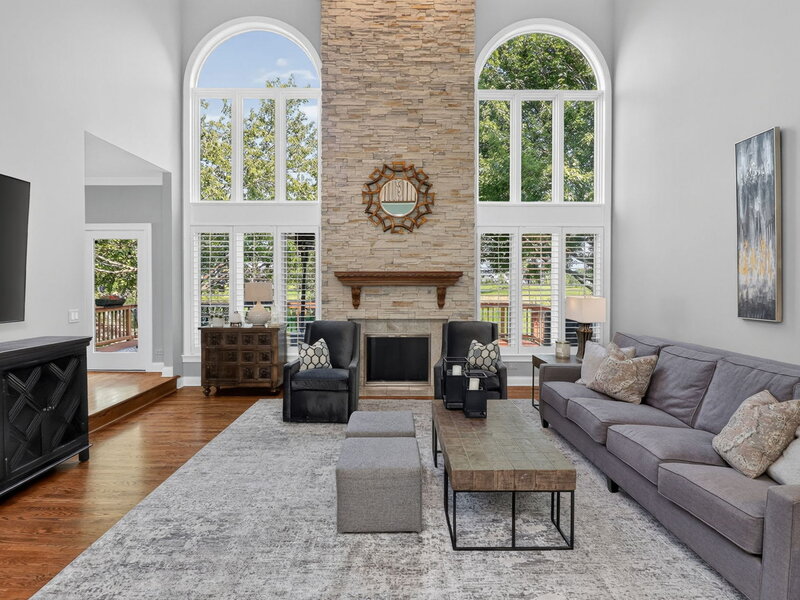 2439 Fawn Lake Circle Naperville IL 60564
