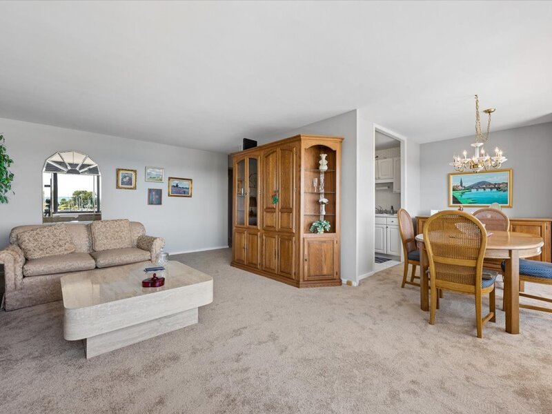 3440 N Lake Shore Drive Chicago IL 60657