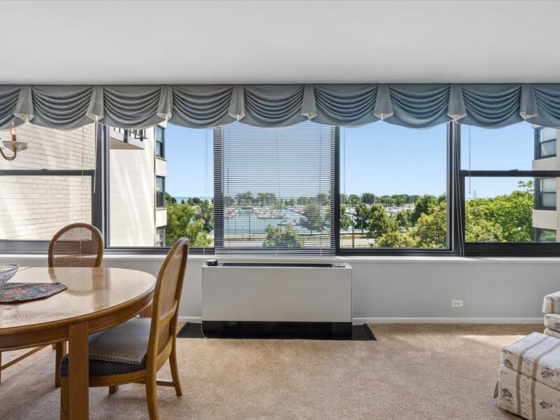 3440 N Lake Shore Drive Chicago IL 60657