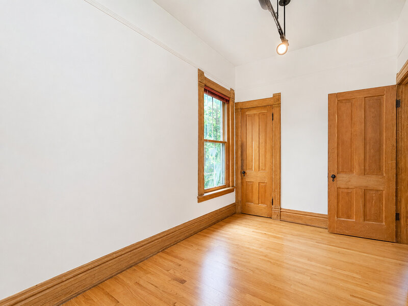 1013 Simpson Street Evanston IL 60201